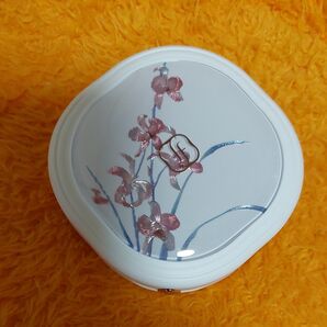 花西子 玉容凝脂プレストパウダー Z25 刺繍限定