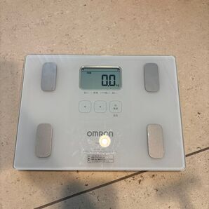 OMRON デジタル体重計