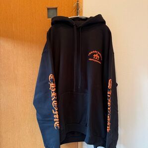 【正規品】CHROME HEARTS (クロムハーツ) オレンジセメタリークロス パーカー