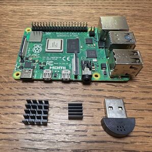 【中古】Raspberry Pi 4 Model B 未装着ヒートシンク+USBマイク付き