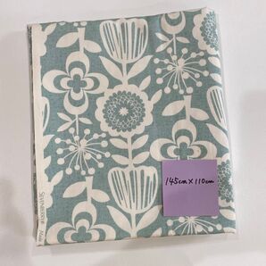 金土日限定200円引き 通常900円→700円 可愛いおまけ布付き*コットン100%オックス生地 花柄 ハギレ 広幅生地