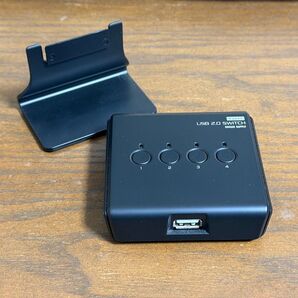 サンワダイレクト USB切替器 手動 【PC4:USB1】キーボード マウス 対応 400-SW021