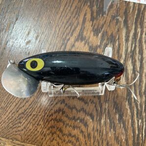 ジッターバグ ブラック オールドルアー。