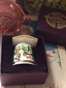レア!イギリス製シンブル指貫22kメッキ◆ウィリアムモリス 果樹園 証明書、BOX付き