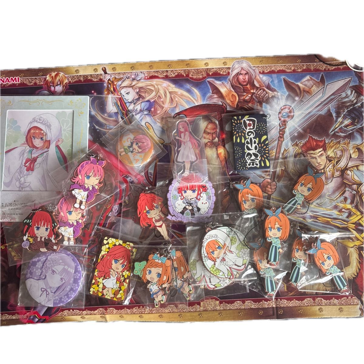 五等分の花嫁 まとめ売り アクリルスタンド ラバーストラップ 缶バッジ