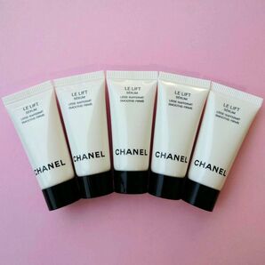 ♪プレゼント付き♪★シャネル★ル リフト セラム★美容液★5ml×5本★17,416円相当!★