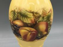 エインズレイ オーチャードゴールド フルーツ柄 花瓶 フラワーベース フリル 高さ16.5cm 果実 桃 葡萄_画像2