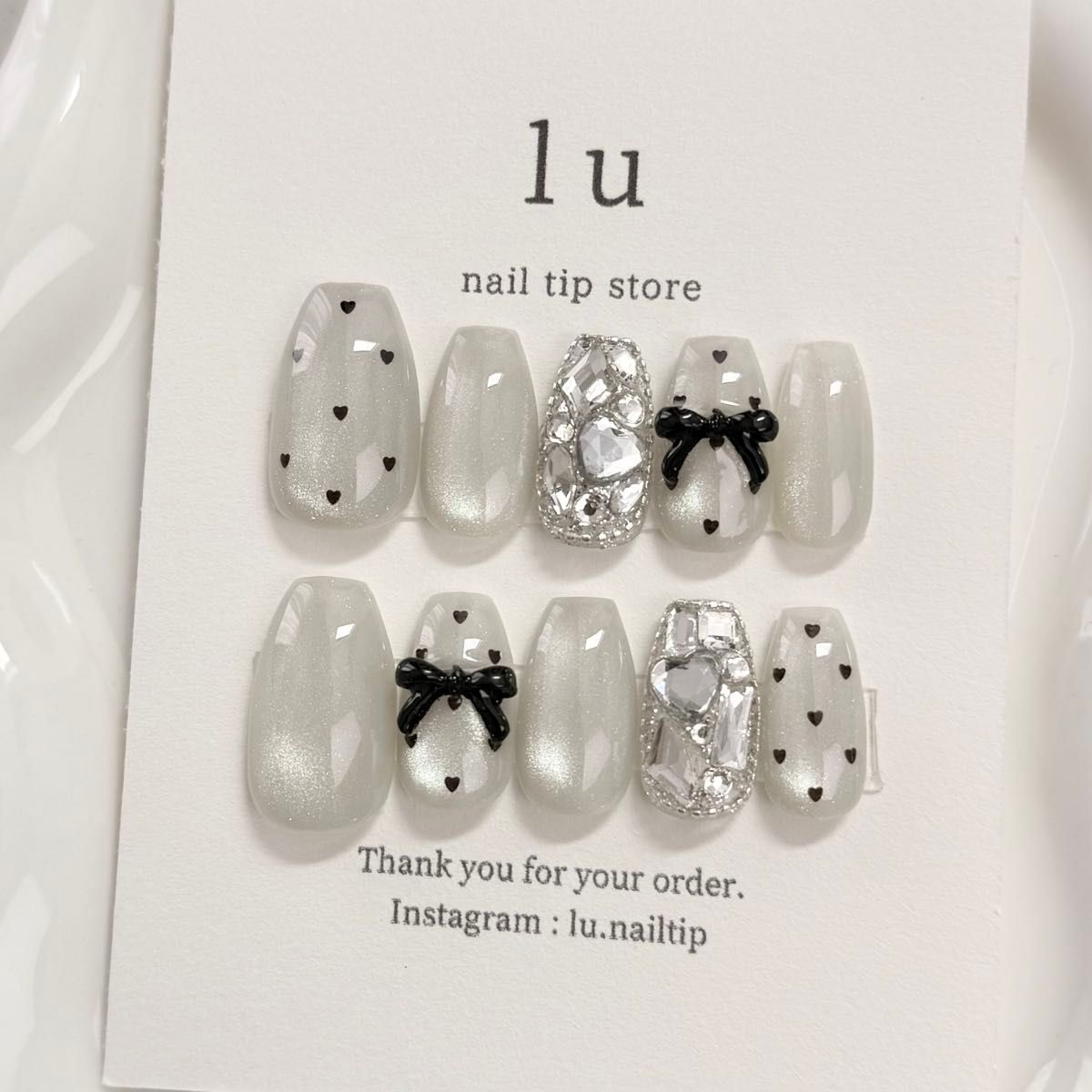 サイズオーダー　ネイルチップ　マグネットネイル　リボン　ハート　うるうる　黒　ワンホン　韓国　ガーリー　