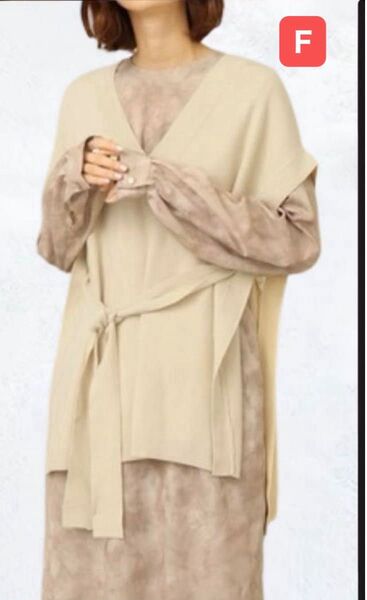 【SENSE OF PLACE by.アーバンリサーチ】■Vネック ウエストマークベスト■アイボリー、Fサイズ ★used 美品★