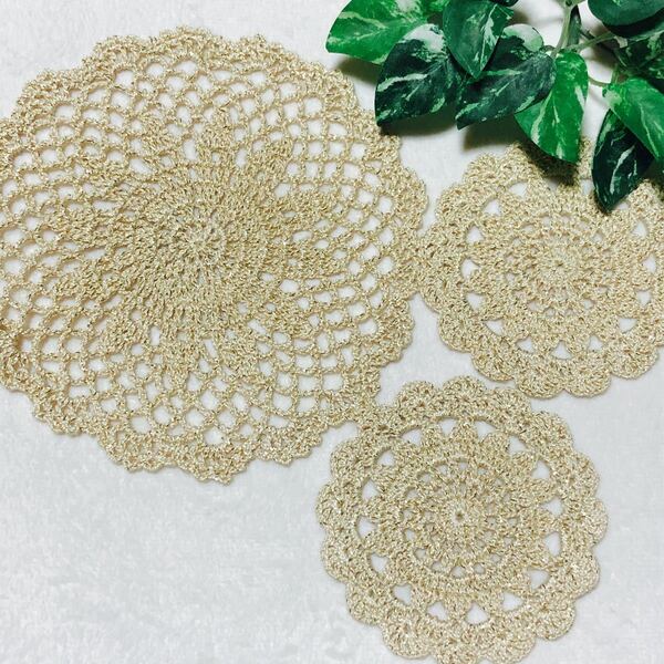 ハンドメイド かぎ編みドイリー&コースター