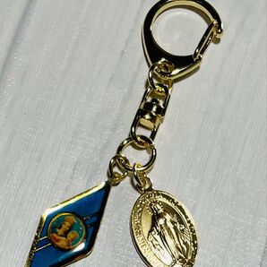 奇跡のメダイユ 不思議のメダイ キーホルダー ●扶助者聖マリア●メダイ菱型ブルー