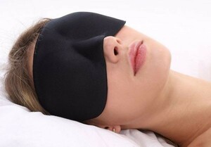 黒色 鼻あり アイマスク ブラック 立体型 安眠 軽量 究極の柔らかシルク質感 睡眠 旅行に最適 光を遮断 サイズ調節 自由自在 A410am