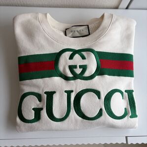 【美品】レディースGUCCIロゴトレーナー