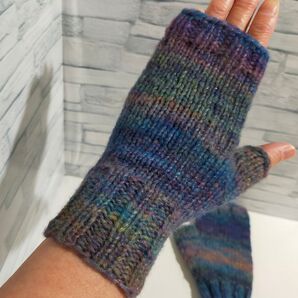 ハンドウォーマー ダイヤパローネ20cm 編み物 手編み ハンドメイド