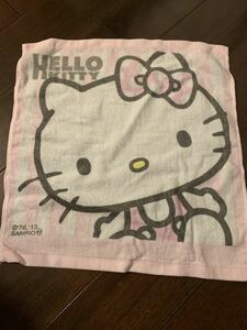 ウォッシュタオルHELLO KITTY ハローキティー　ストライプ☆お名前　刺しゅう　ループ付けます　お好きな文字で　プレゼントにも　入園入学