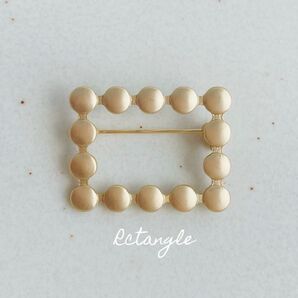 長方形のブローチ ゴールド 北欧 タンバリン シンプル