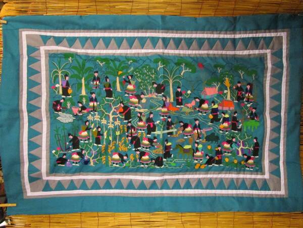 ④【91cm×133cm】新品*ラオス*モン族*手刺繍*ハンドステッチ*タペストリー*生活