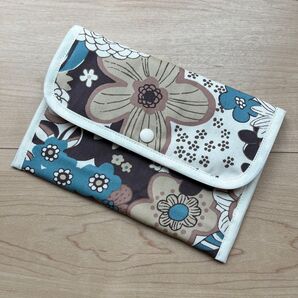 ハンドメイド*マルチケース*レトロフラワー*ポーチ