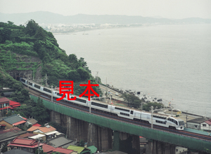鉄道写真645ネガデータ、118000380003、251系特急スーパービュー踊り子号、JR東海道本線、早川～根府川、1999.09.02、（4591×3362）