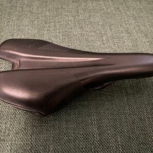 自転車 サドル giant 純正