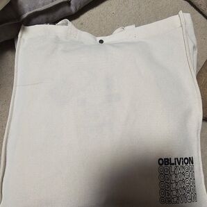 OBLIVION ロゴ入り トートバッグ しまむら おかだゆり