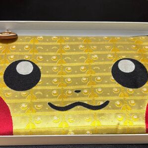 ポケモンセンター福岡リニューアル限定デザイン 未使用サヌイ織物ピカチュウポーチ 外箱付き