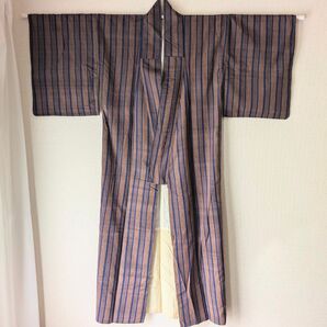 紬 アンティーク着物 縞 身丈148 裄62 正絹 時代劇 古布 骨董 リメイク 着物 アンティーク レトロ 袷 広衿
