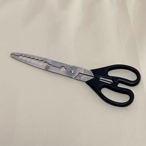 フィッシュグリップ カニ用ハサミ 魚掴み器 魚つかみ ロング 軽量 ステンレス 多機能ツール