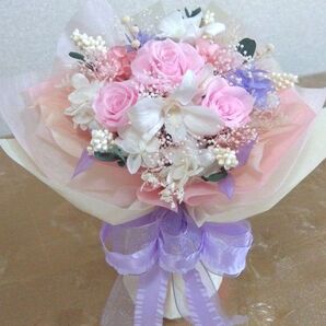 プリザーブドフラワーアレンジ お供え ブライダル ブーケ 花束 誕生日 喜寿 お祝い テーブル花 送別 薔薇 デンファレ
