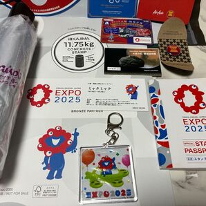 33,000円の【万博スタンプ押印セット】写真の続き