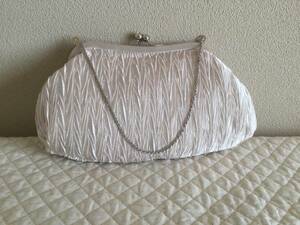 C8848* pearl white party bag * wrinkle processing *