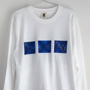 Art hand Auction 12星座選べる手描き宇宙柄長袖Tシャツ ホワイト XLサイズ 銀河 ギャラクシー 袖リブ付き ロンT, Tシャツ, 長袖, XLサイズ以上