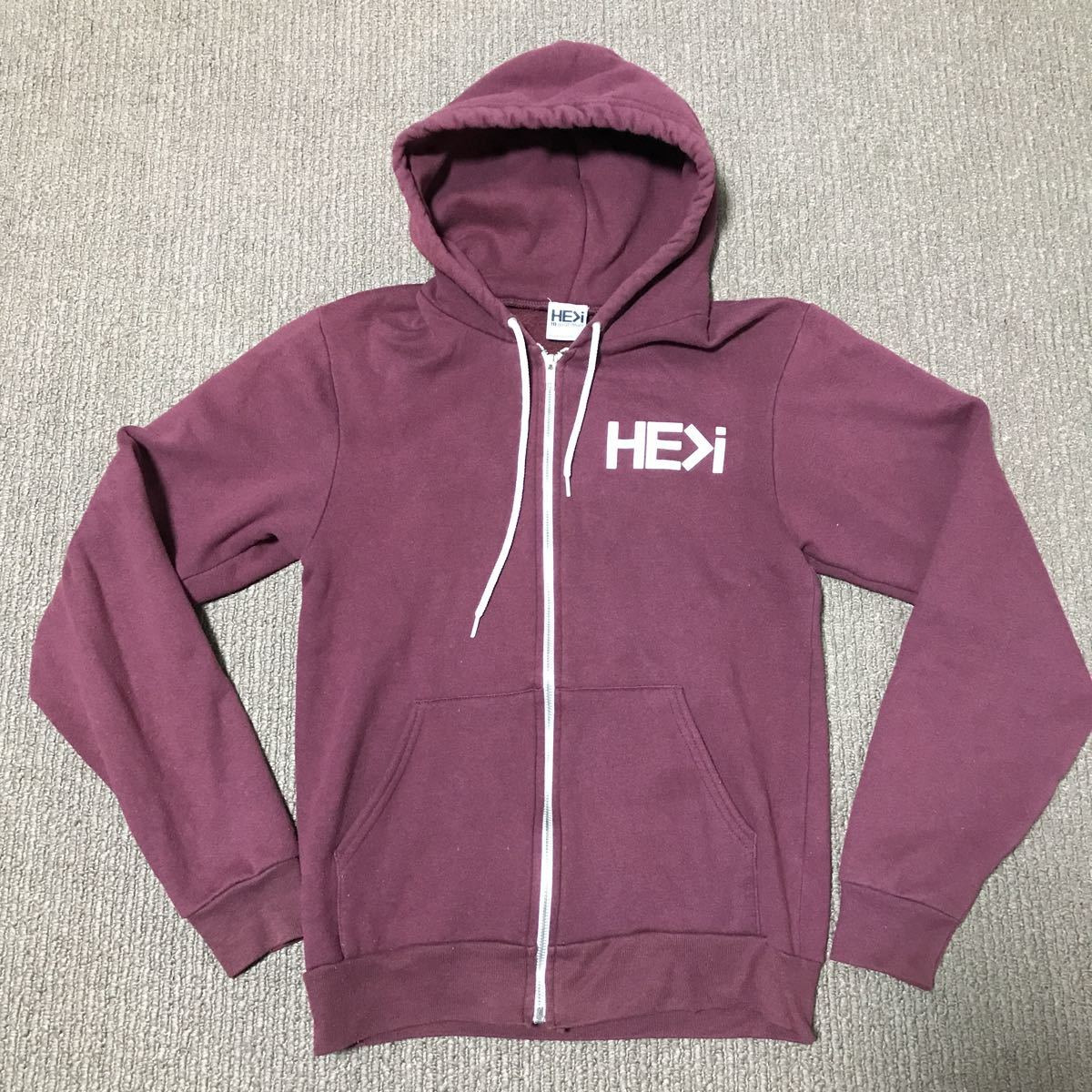 HE I he greater than I スウェットパーカー S hawai