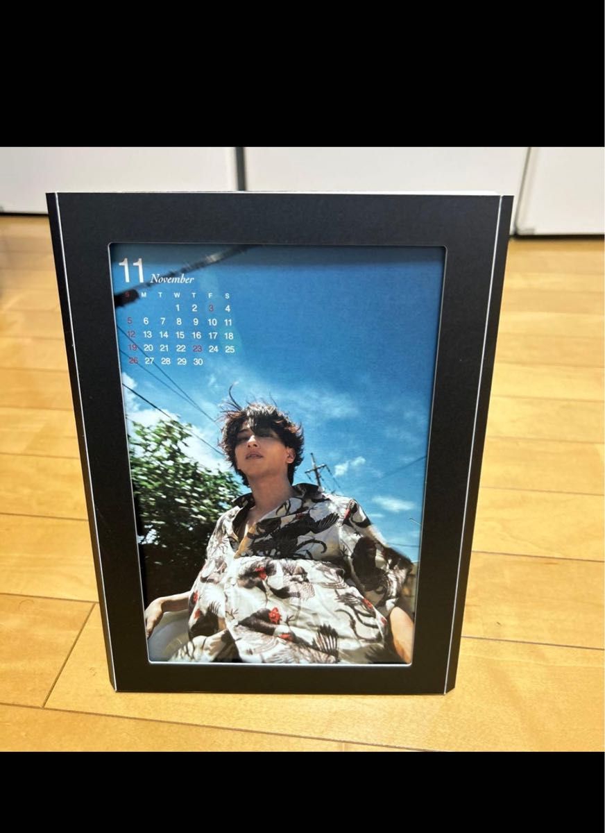 横浜流星　卓上カレンダー 2023 ポストカード付き！