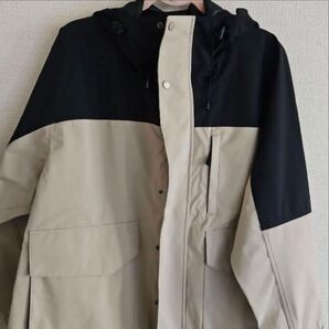 GUジーユー フルーフオーバーサイズマウンテンパーカー新品未使用Mサイズ