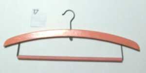 ♪ワンコイン★木製ハンガー（17）珍しいピンク★昭和レトロ★Japanese Retro Wood Coat Hanger★ヴィンテージ★掘り出し物★洋服スーツ