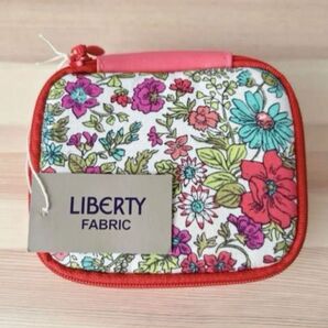 LIBERTY FABRIC リバティファブリック ポーチ 花柄 アクセサリーポーチ 未使用