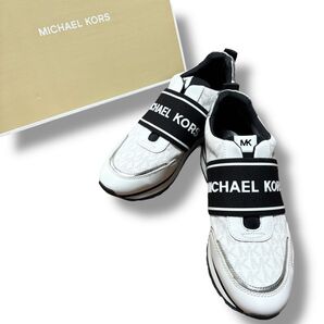正規店購入 極美品 箱付 MICHAELKORS マイケルコース スニーカー スリッポン 24.5cm 白×黒