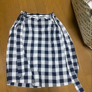 チェックスカート