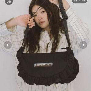 THEATRE PRODUCTS(シアタープロダクツ)ナイロンフリルラウンドショルダーバッグL/500mlペットボトル収納可能