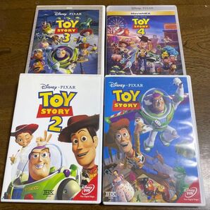 トイストーリー全巻DVDとケースのセットです。クリスマスプレゼントに??