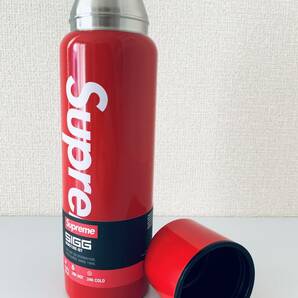 SUPREME SIGG VACUUM INSULATED 0.75L BOTTLE