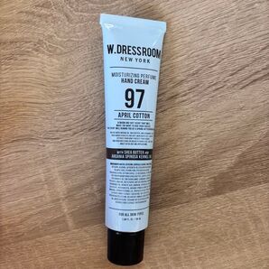W.DRESSROOM NEW YORK MOISTURIZING PERFUME HAND CREAM 97