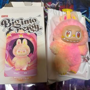 POP MART Big into Energy シリーズ ラブブ エナジー LOYALTY Labubu ぬいぐるみペンダント