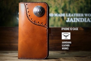 ハンドメイド/サドルレザー iPhone 12ケース 横開き ビンテージ染めライトブラウン