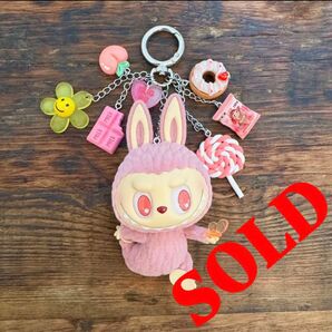 THE MONSTER Lazy Yogaキーホルダー