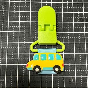 ハンドメイド服に穴が開かない名札クリップ、スクールバス