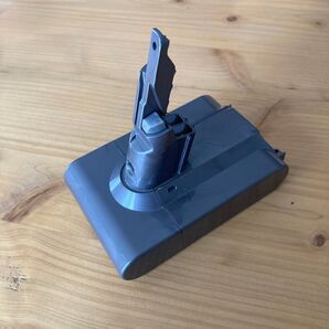 Dyson V7純正バッテリー