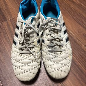 引越し クローゼット整理中 アディダス フットサル adidas パフォーマンス 11Questra サッカー フットサル