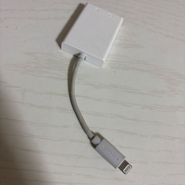 「Lightning USBカメラアダプタ(Lightning to USB Camera Adapter)